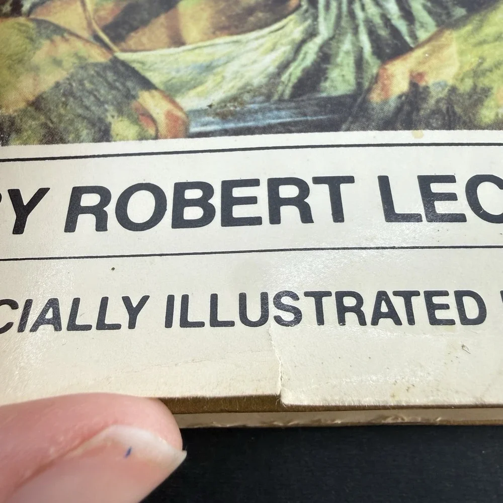 Books illustrated wrap